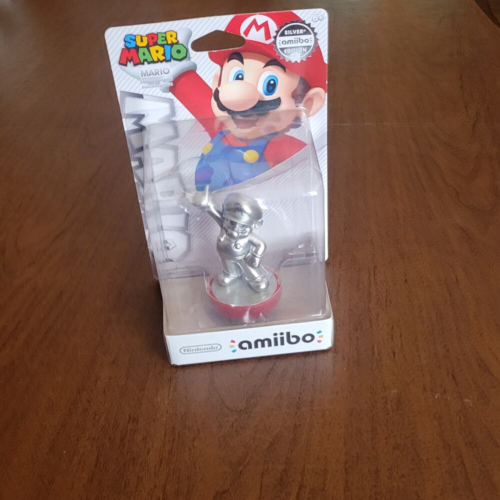 Mario Silver Amiibo Super Mario Nintendo Mini Figure Edition NEW SEALED